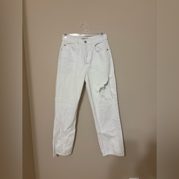 Zara Women's White Distressed High Waist Mom Jeans Size 24 - Picture 2 of 4